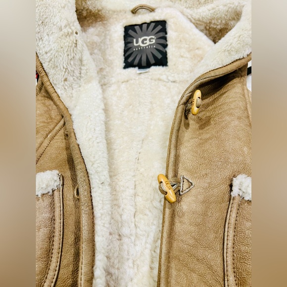 UGG AUSTRALIA HOODED SHEARLING VEST SIZE LARGE ❄️🤎💝 - Picture 11 of 11